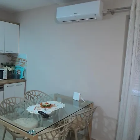 Apartment Center Xhabije